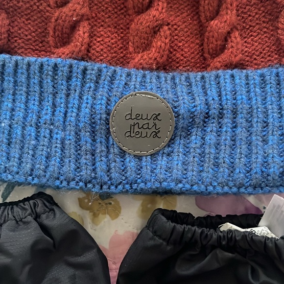 Deux par Deux hat and Columbia mittens. - Picture 2 of 3